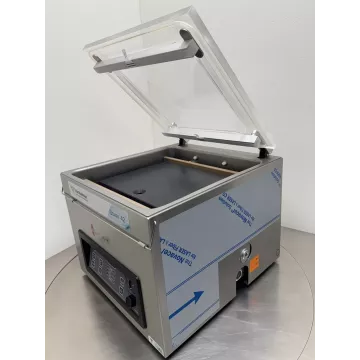 Henkelman Boxer 42 – 2 x Schweißbalken, kleine seitliche Delle