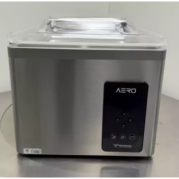 Henkelman Aero 42 XL - Kratzer auf dem Deckel