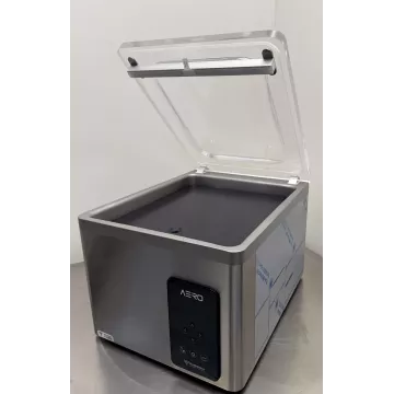 Henkelman Aero 42 XL - Kratzer auf dem Deckel